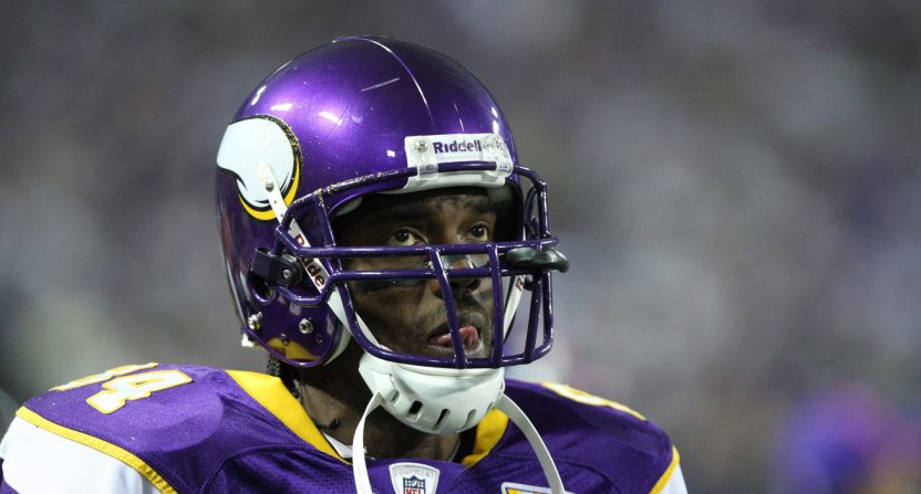 Randy Moss announces battle with cancer